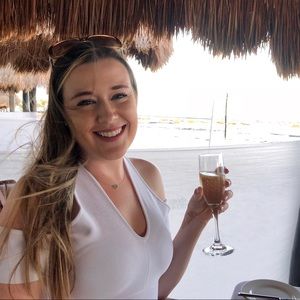 Meet your Posher, Dana